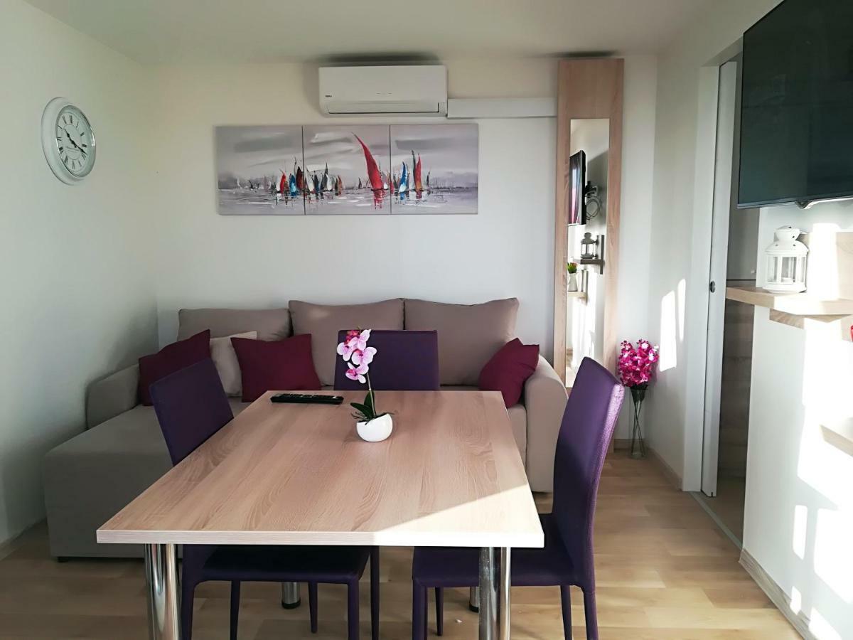 Holiday Home Happiness Privlaka  Exterior foto